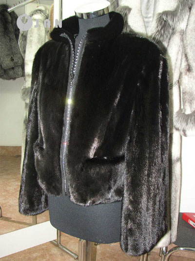 Koža z prírodnej kožušiny, líšky, norky a činčily 25