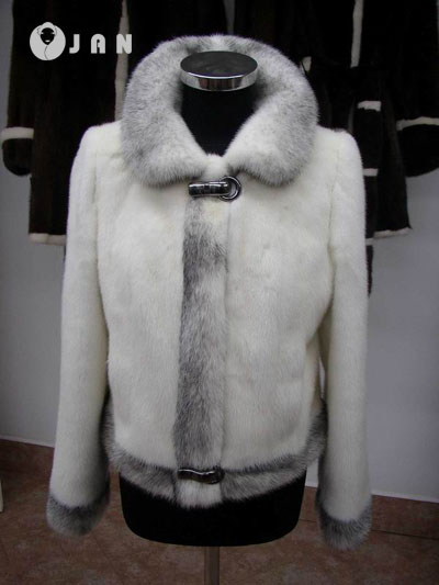 Koža z prírodnej kožušiny, líšky, norky a činčily 28